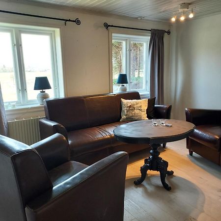 Ucklum Aelgbergets Bed & Breakfast מראה חיצוני תמונה