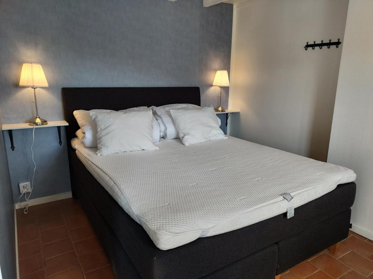 Ucklum Aelgbergets Bed & Breakfast מראה חיצוני תמונה