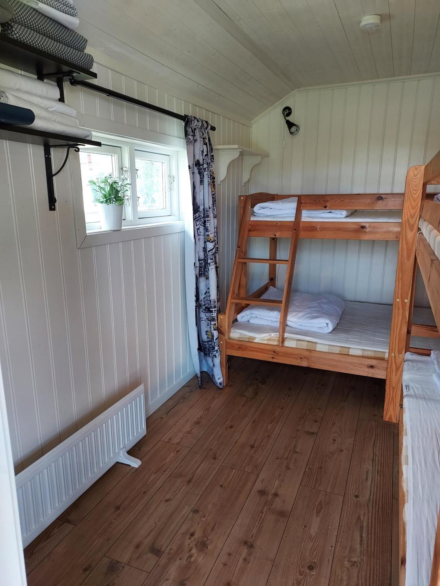 Ucklum Aelgbergets Bed & Breakfast חדר תמונה