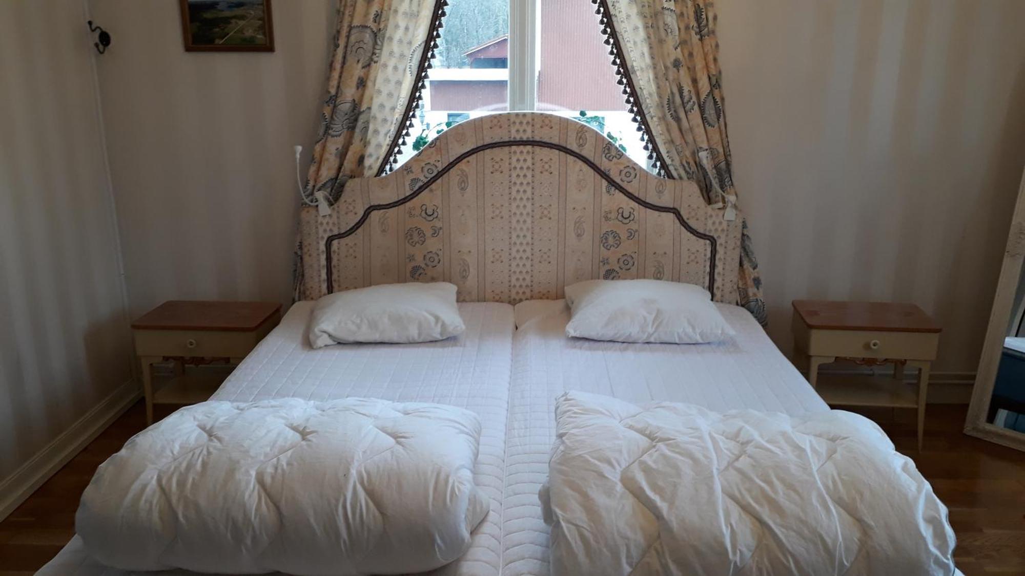 Ucklum Aelgbergets Bed & Breakfast חדר תמונה
