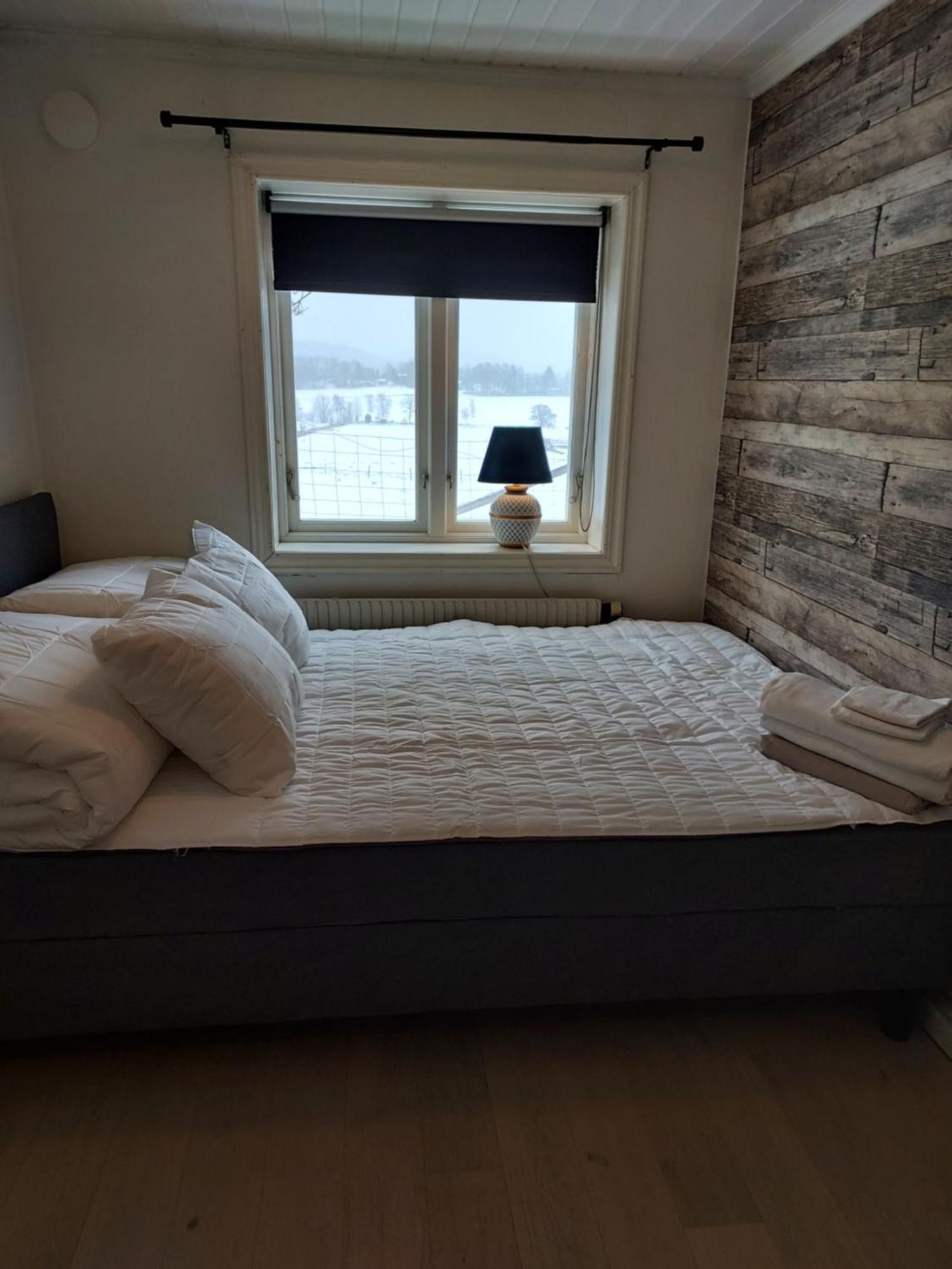 Ucklum Aelgbergets Bed & Breakfast מראה חיצוני תמונה